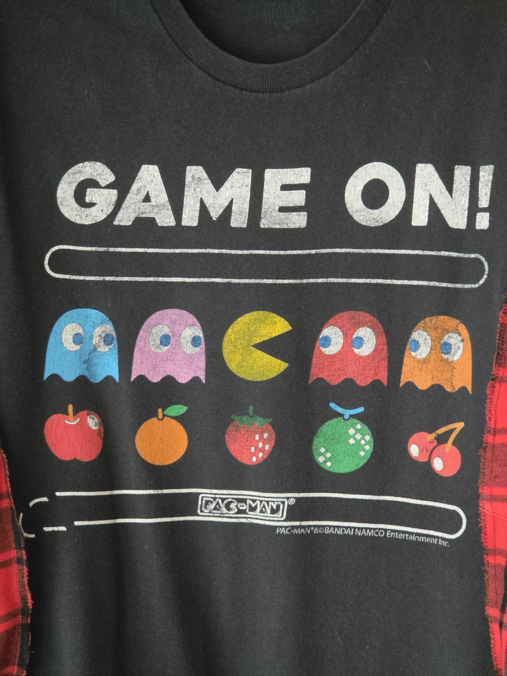 Upcycled Retro 'Game On!' Pac-Man Graphic Tee with Red Plaid Sleeves - Picture 5 of 8